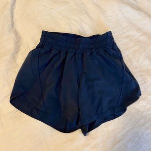 Lululemon track that shorts